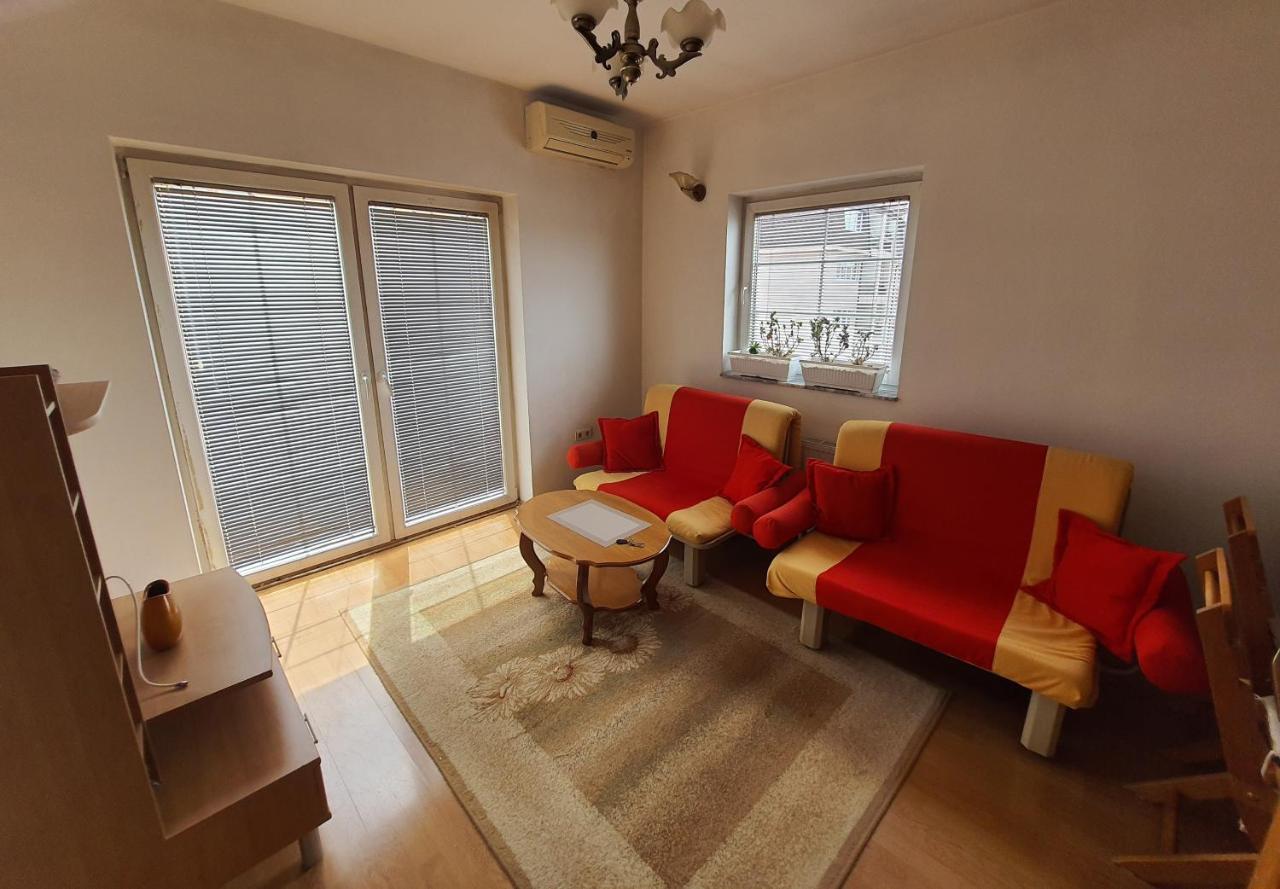 Zogu Apartments - City View Приштина Экстерьер фото